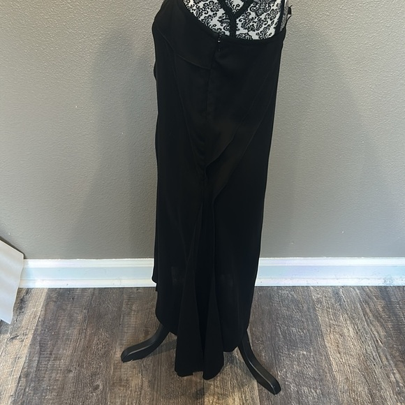 Vera Wang one shoulder gown - Picture 4 of 13